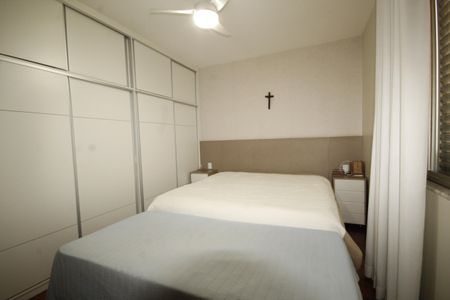 Apartamento à venda com 155m², 4 quartos e 2 vagasSuíte 
