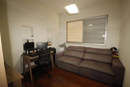 Apartamento à venda com 155m², 4 quartos e 2 vagasQuarto 3