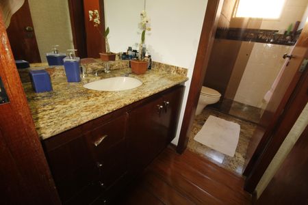 Apartamento à venda com 155m², 4 quartos e 2 vagasBanheiro Social