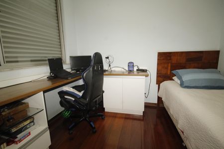 Apartamento à venda com 155m², 4 quartos e 2 vagasQuarto 1