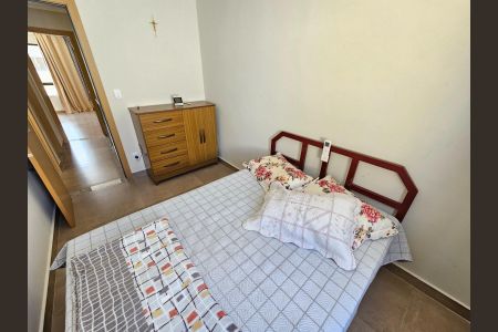 Casa à venda com 100m², 3 quartos e 2 vagas Casa à venda com 100m², 3 quartos e 2 vagasQuarto