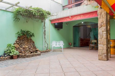 Casa à venda com 210m², 3 quartos e 4 vagas Casa à venda com 210m², 3 quartos e 4 vagasÁrea comum