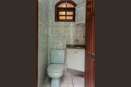 Casa à venda com 210m², 3 quartos e 4 vagas Casa à venda com 210m², 3 quartos e 4 vagasBanheiro da Área comum