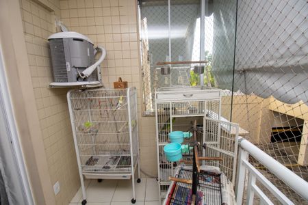 Apartamento à venda com 80m², 2 quartos e 2 vagasVaranda