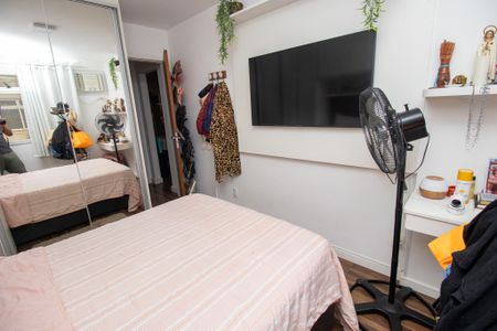 Apartamento à venda com 80m², 2 quartos e 2 vagasQuarto 2