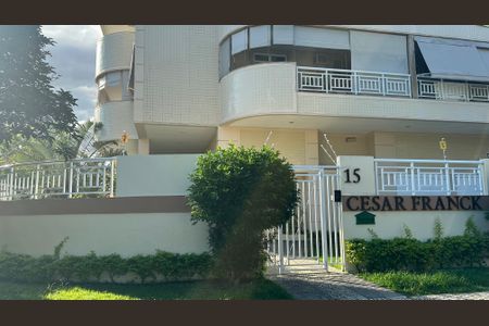 Apartamento à venda com 80m², 2 quartos e 2 vagasFachada