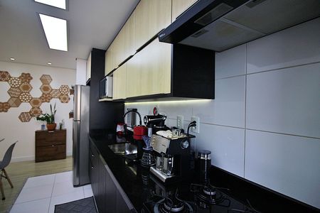 Apartamento à venda com 52m², 2 quartos e 1 vagaCozinha e Área de Serviço