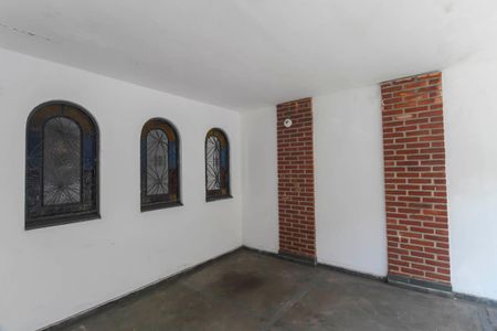 Casa à venda com 110m², 2 quartos e 1 vaga Casa à venda com 110m², 2 quartos e 1 vagaGaragem