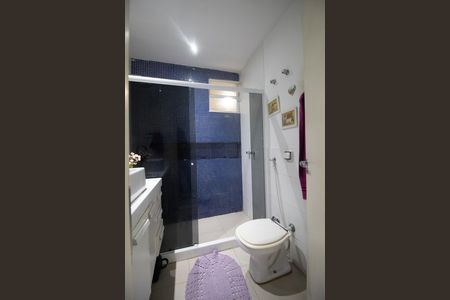 Apartamento à venda com 117m², 4 quartos e 1 vaga Apartamento à venda com 117m², 4 quartos e 1 vagaBanheiro social