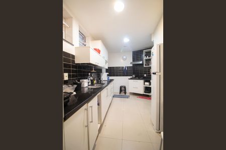 Apartamento à venda com 117m², 4 quartos e 1 vaga Apartamento à venda com 117m², 4 quartos e 1 vagaCozinha/Área de serviço