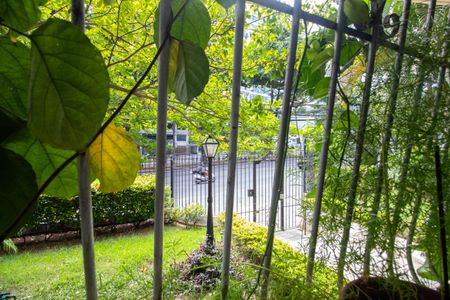 Apartamento à venda com 117m², 4 quartos e 1 vaga Apartamento à venda com 117m², 4 quartos e 1 vagaVista da Sala