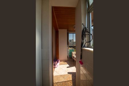 Apartamento à venda com 68m², 3 quartos e 1 vagaÁrea de Serviço