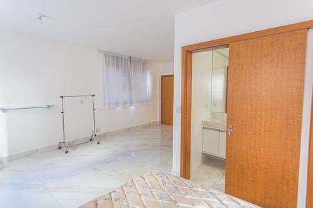 Apartamento à venda com 48m², 1 quarto e sem vaga Apartamento à venda com 48m², 1 quarto e sem vagaSala/Quarto