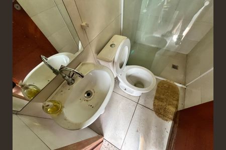 Casa à venda com 200m², 5 quartos e 2 vagasBanheiro de Serviço