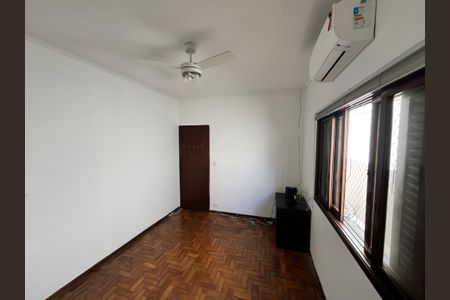 Casa à venda com 200m², 5 quartos e 2 vagasQuarto 1