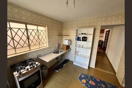 Casa à venda com 200m², 5 quartos e 2 vagasCozinha 2