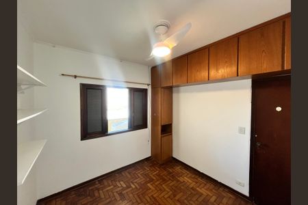 Casa à venda com 200m², 5 quartos e 2 vagasQuarto 2