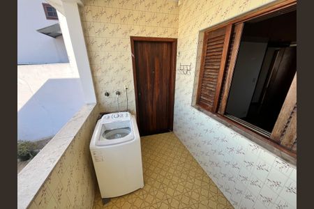 Casa à venda com 200m², 5 quartos e 2 vagasÁrea de Serviço