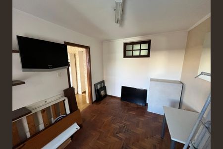 Casa à venda com 200m², 5 quartos e 2 vagasQuarto 4