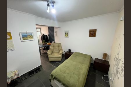 Casa à venda com 200m², 5 quartos e 2 vagasSuíte