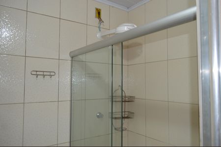 Casa à venda com 220m², 3 quartos e 2 vagasBanheiro de serviço