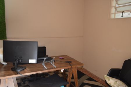 Casa à venda com 220m², 3 quartos e 2 vagasEdicula