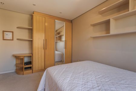 Apartamento à venda com 230m², 3 quartos e 2 vagasQuarto 2