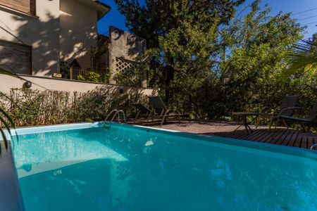 Apartamento à venda com 230m², 3 quartos e 2 vagasÁrea comum - Piscina