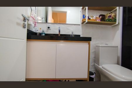 Apartamento à venda com 63m², 2 quartos e 1 vaga Apartamento à venda com 63m², 2 quartos e 1 vagaBanheiro da Suíte