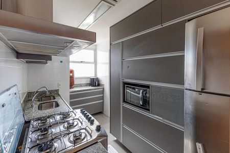 Apartamento à venda com 103m², 3 quartos e 2 vagas Apartamento à venda com 103m², 3 quartos e 2 vagasCozinha