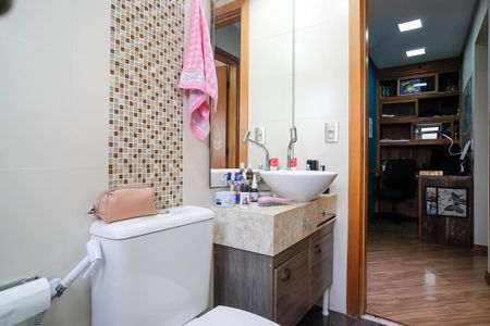 Apartamento à venda com 110m², 3 quartos e 2 vagasBanheiro Social