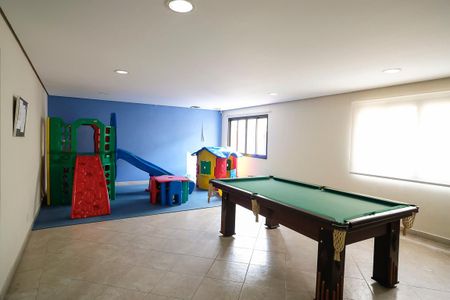 Apartamento à venda com 110m², 3 quartos e 2 vagas Apartamento à venda com 110m², 3 quartos e 2 vagasÁrea comum - Salão de jogos e brinquedoteca