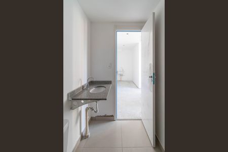 Apartamento à venda com 40m², 2 quartos e sem vaga Apartamento à venda com 40m², 2 quartos e sem vagaBanheiro