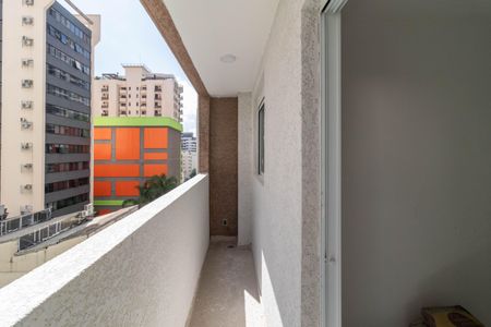 Apartamento à venda com 40m², 2 quartos e sem vaga Apartamento à venda com 40m², 2 quartos e sem vagaVaranda