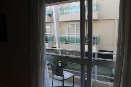 Casa de condomínio à venda com 200m², 3 quartos e 4 vagasVaranda Sala