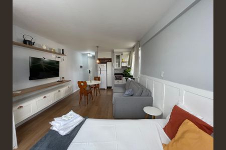 Apartamento à venda com 27m², 1 quarto e sem vaga Apartamento à venda com 27m², 1 quarto e sem vagaStudio