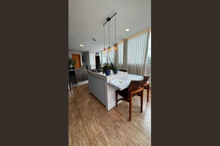 Apartamento à venda com 160m², 4 quartos e 2 vagas Apartamento à venda com 160m², 4 quartos e 2 vagassala 2