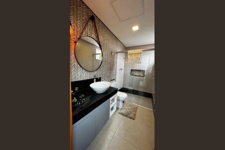 Apartamento à venda com 160m², 4 quartos e 2 vagas Apartamento à venda com 160m², 4 quartos e 2 vagasbanheiro 1