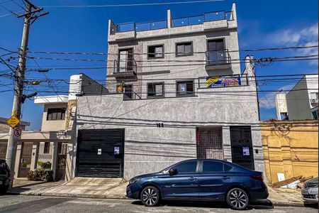 Apartamento à venda com 60m², 2 quartos e 1 vaga Apartamento à venda com 60m², 2 quartos e 1 vagaFachada