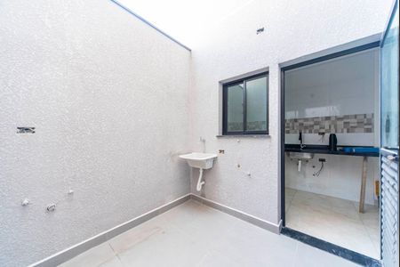 Apartamento à venda com 60m², 2 quartos e 1 vaga Apartamento à venda com 60m², 2 quartos e 1 vagaÁrea de Serviço