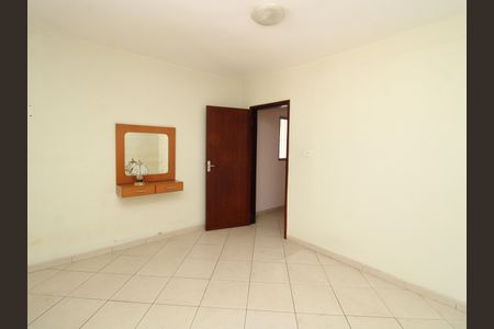 Casa à venda com 200m², 1 quarto e sem vagaQuarto