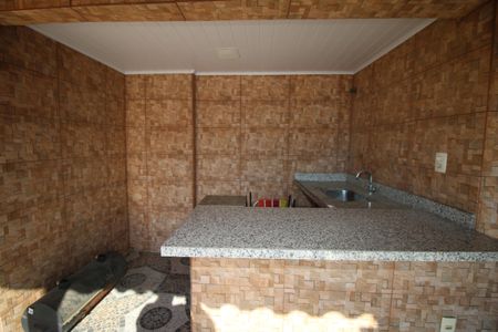 Casa à venda com 130m², 3 quartos e sem vagaCozinha gourmet