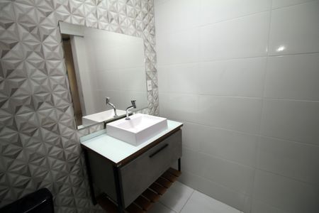 Casa à venda com 130m², 3 quartos e sem vagaBanheiro da Suíte 1