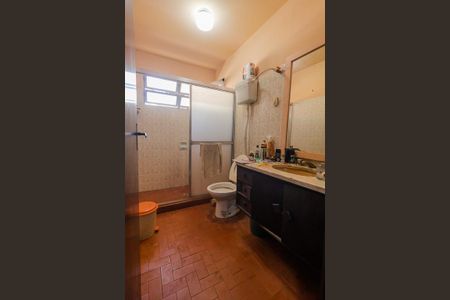 Casa à venda com 300m², 3 quartos e 1 vagaBanheiro