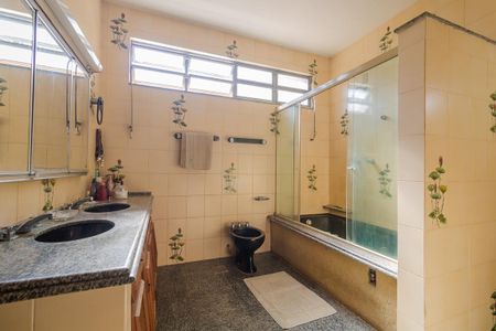 Casa à venda com 300m², 3 quartos e 1 vagaQuarto 1 - suíte