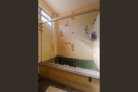 Casa à venda com 300m², 3 quartos e 1 vagaQuarto 1 - suíte