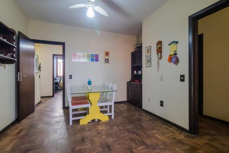 Casa à venda com 300m², 3 quartos e 1 vagaSala de jantar