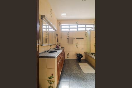 Casa à venda com 300m², 3 quartos e 1 vagaQuarto 1 - suíte