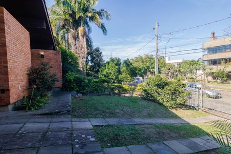 Casa à venda com 300m², 3 quartos e 1 vagaQuintal da frente