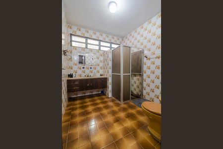 Casa à venda com 300m², 3 quartos e 1 vagaBanheiro